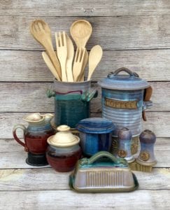 Accessories for Salvaterra Pottery